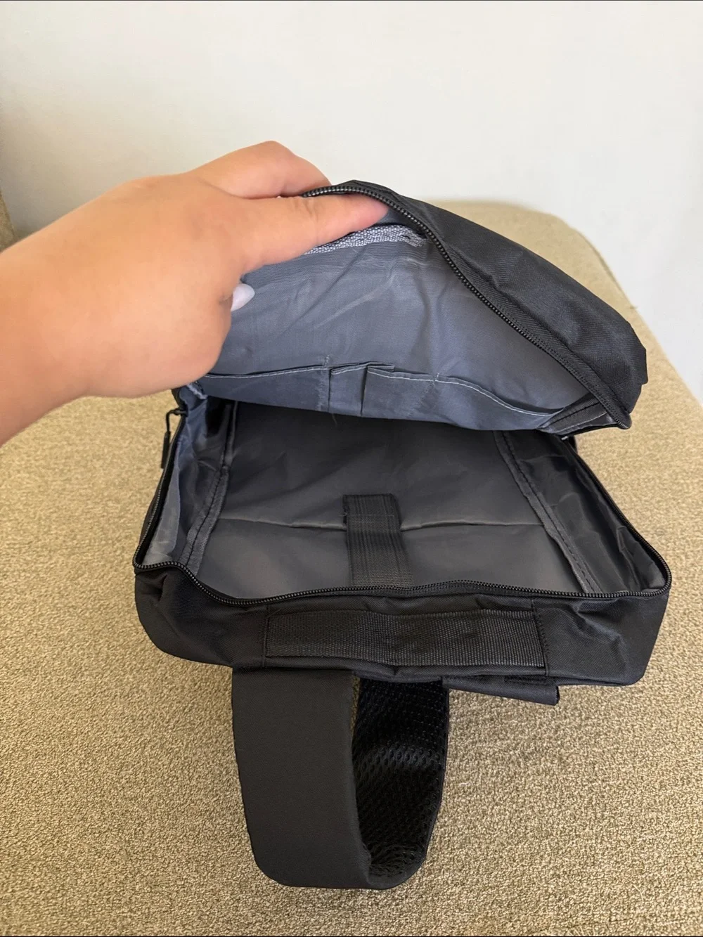 Skyworth Black Men's Backpack - Sleek Travel & Laptop Pack